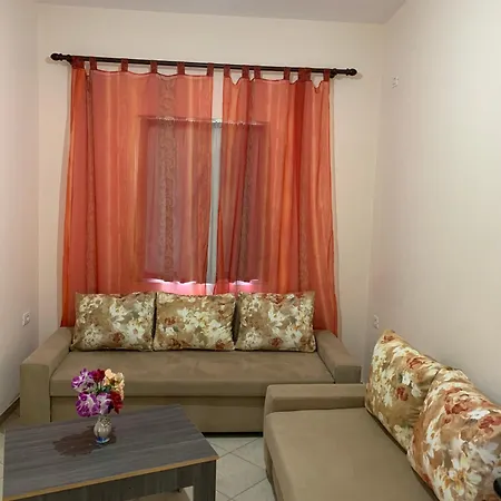 Ylli Cunaj Apartment *